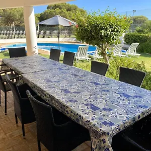 Villa Vivenda Julia E Tavares, Vilamoura
